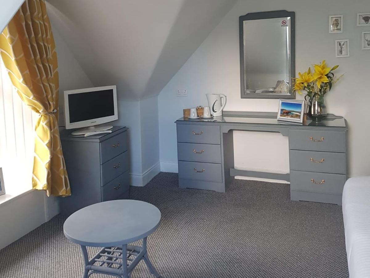 Mcinnes House Rooms With Breakfast Kingussie Exterior foto