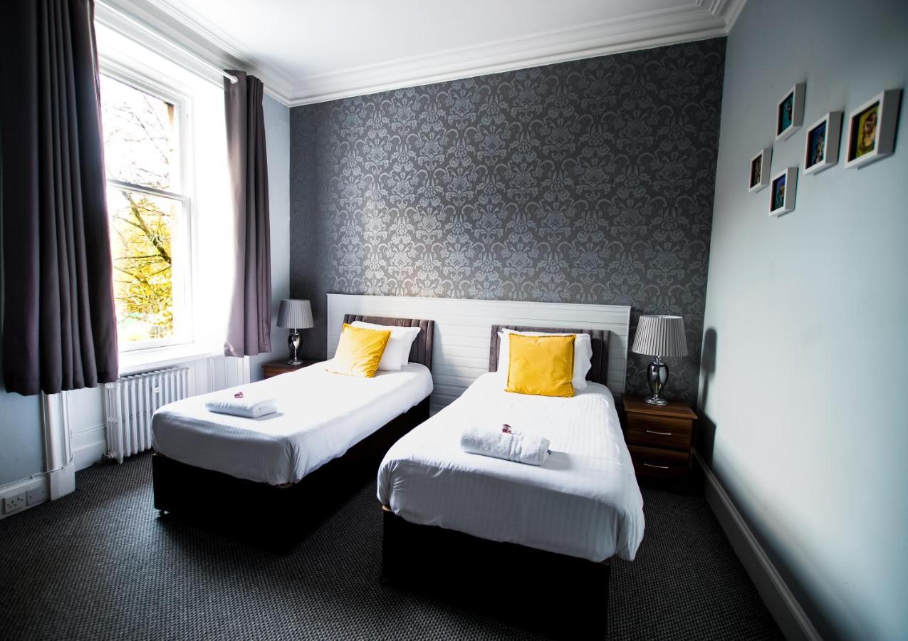 Mcinnes House Rooms With Breakfast Kingussie Exterior foto