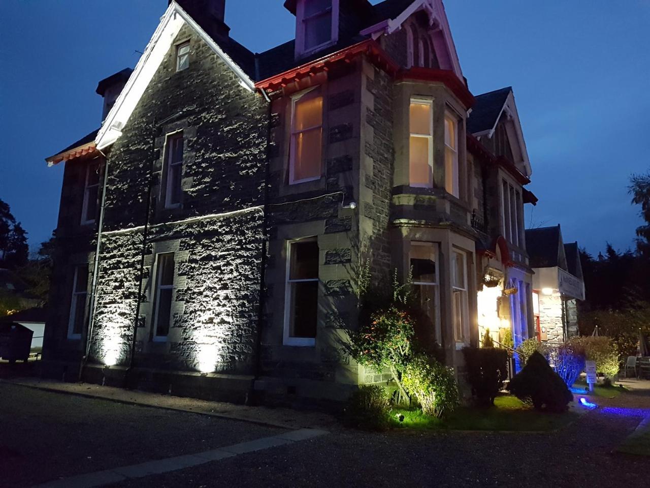Mcinnes House Rooms With Breakfast Kingussie Exterior foto